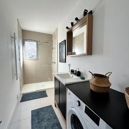 La Petite Echappee - Proche Apartament La Genilliere